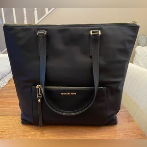 Micheal Kors Ariana Tote bag